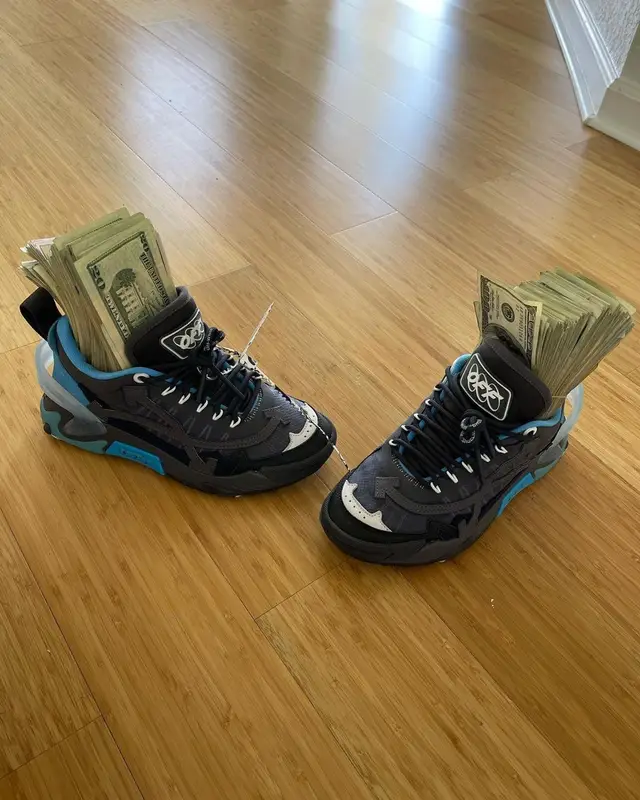 Jackboy outfit in Off-White and Amiri, 2021