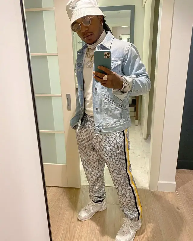 Jacquees outfit in Prada, Chanel, and Gucci, 2021