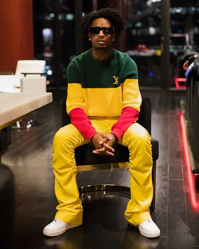 21 Savage outfit in Nike and Louis Vuitton, 2021