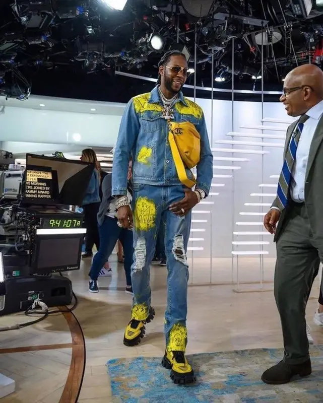 2 Chainz outfit in Marc Jacques Burton and Prada, 2019
