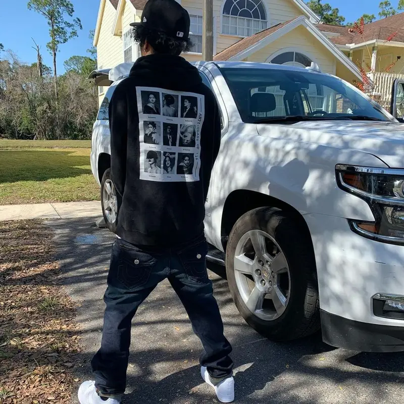 Wifisfuneral outfit in Rihanna Merch, True Religion, and New Era, 2021