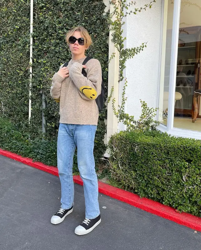 The Kid Laroi outfit in Kapital, Levi’s, and Gucci, 2021