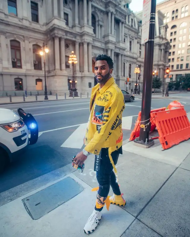 Jason Derulo outfit in Dust Of Gods and Off-White, 2020