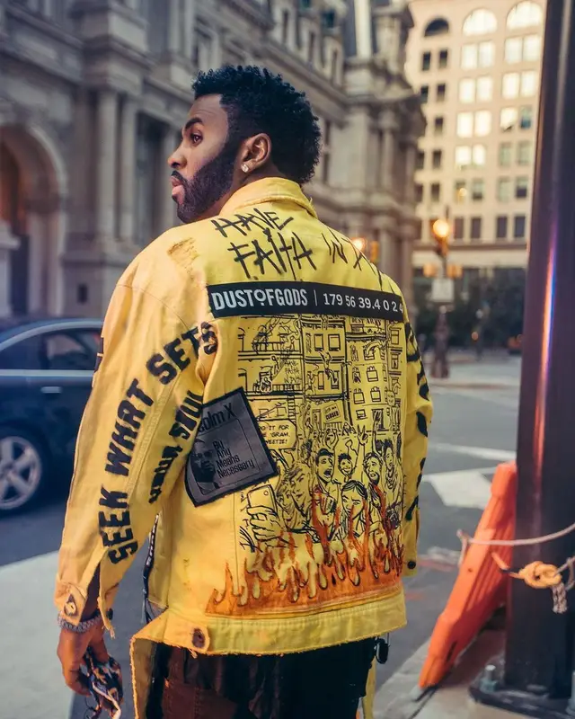 Jason Derulo outfit in Dust Of Gods and Off-White, 2020