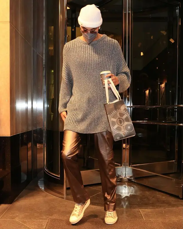 Kyle Kuzma outfit in Maybe Tomorrow, 2021