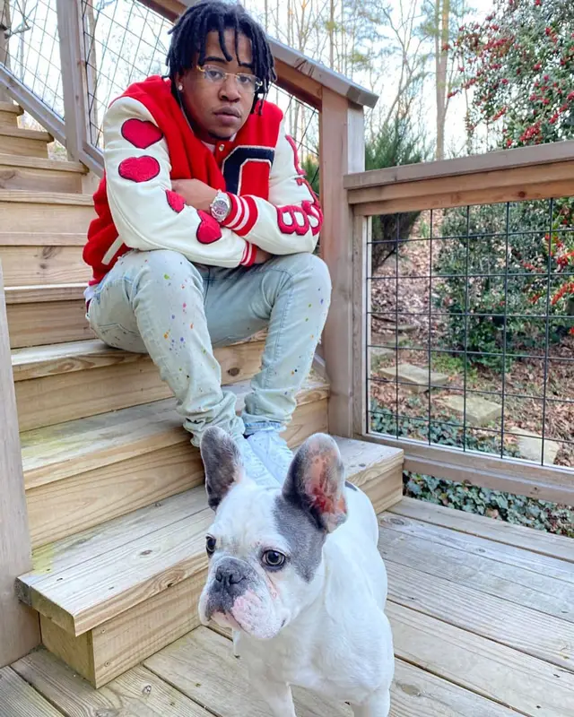 Turbo outfit in Bancamp, Cartier, and Nike, 2021