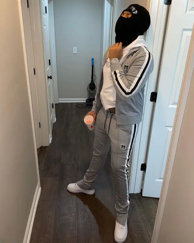 Lil Gotit outfit in Modisch, Nike, and Selfpaid, 2021