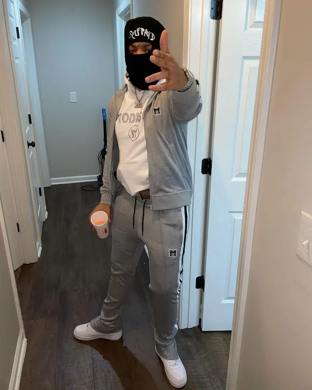 Lil Gotit outfit in Modisch, Nike, and Selfpaid, 2021