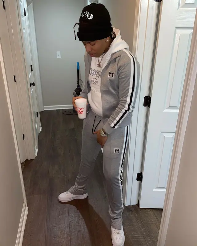 Lil Gotit outfit in Modisch, Nike, and Selfpaid, 2021