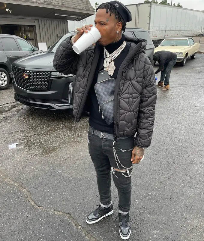 Moneybagg Yo outfit in Louis Vuitton, 2021