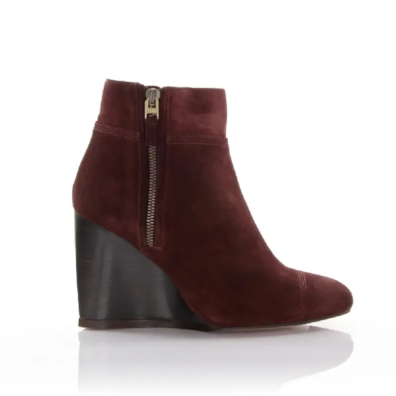 Lanvin Buttoned Ankle Boots Red $607