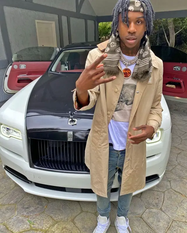 Polo G outfit in Burberry, Dior, and Alexander McQueen, 2019
