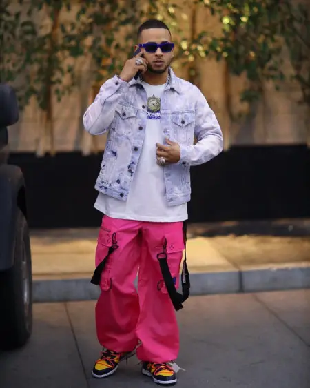 Ozuna outfit in Off-White, Supreme, and Versace, 2020