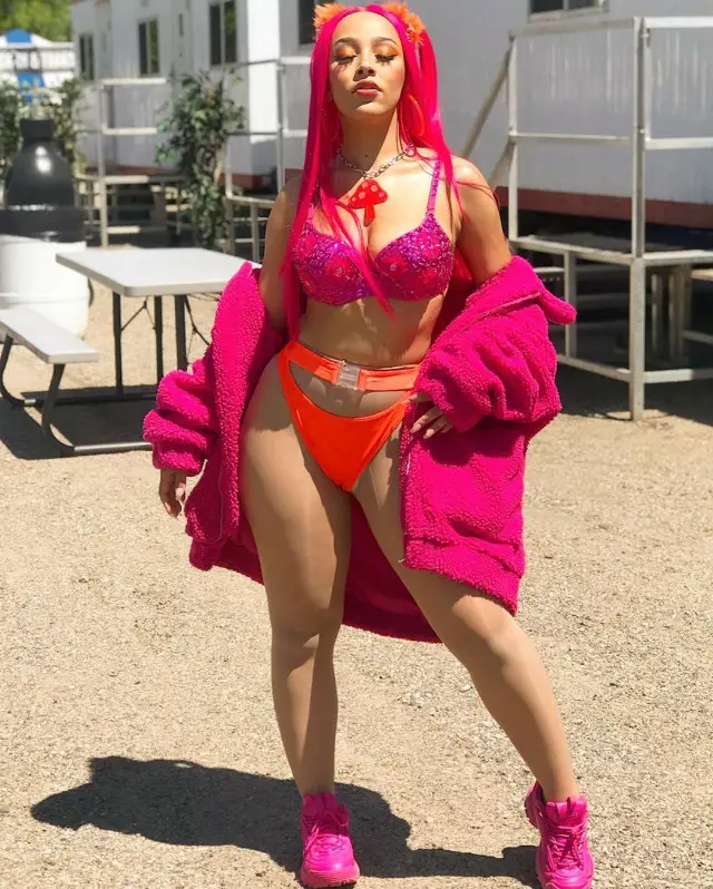 Doja Cat outfit in Dollskill, No Name, and Current Mood, 2020