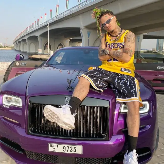 Lil Pump outfit in Los Angeles Lakers, Balenciaga, and Nike, 2020