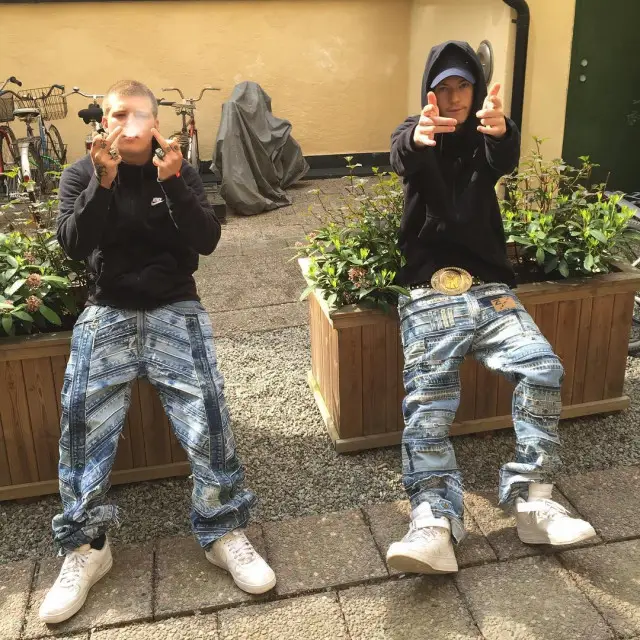 Yung Lean outfit in Nike and Ticila Seven Star, 2020