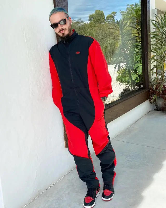 J Balvin outfit in Jordan and Louis Vuitton, 2020