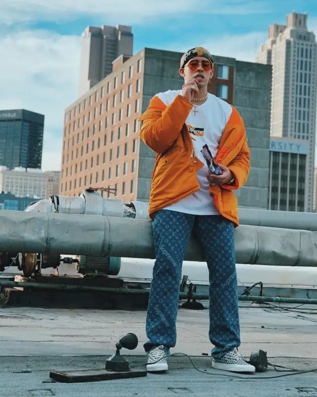 Bad Bunny outfit in Supreme, Louis Vuitton, and New Era, 2020