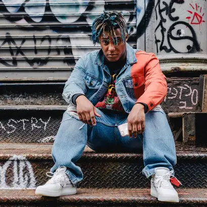 Juice WRLD outfit in Off-White, Warren Lotas, and Levi’s, 2020
