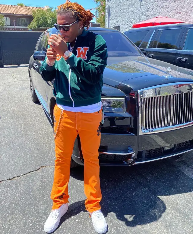Gunna outfit in Off-White, Chrome Hearts, and Nike, 2020