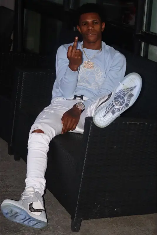 A Boogie Wit Da Hoodie outfit in Dior, Hermes, and Jordan, 2020