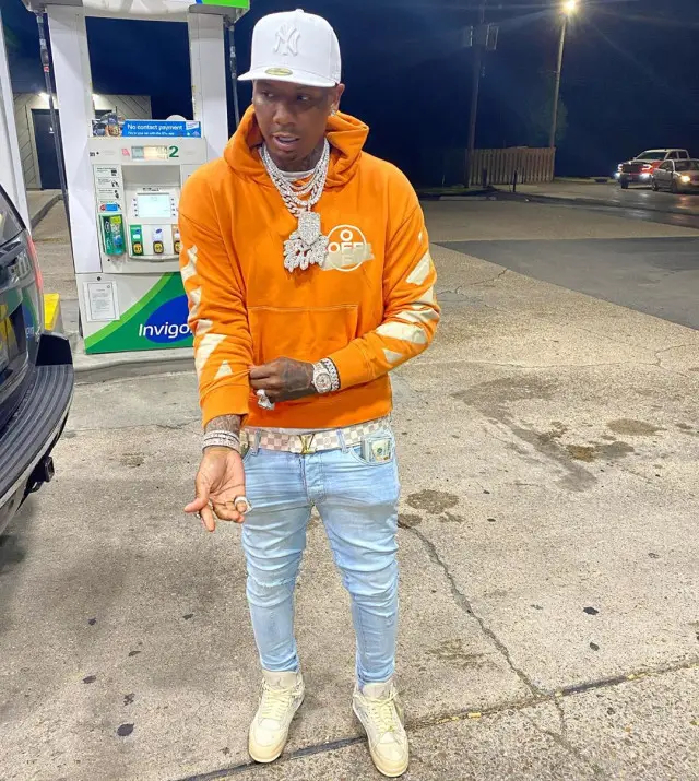 Moneybagg Yo outfit in Off-White, MLB, and Louis Vuitton, 2020