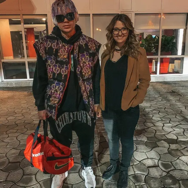 Элджей outfit in Supreme, Dior, and Nike, 2020