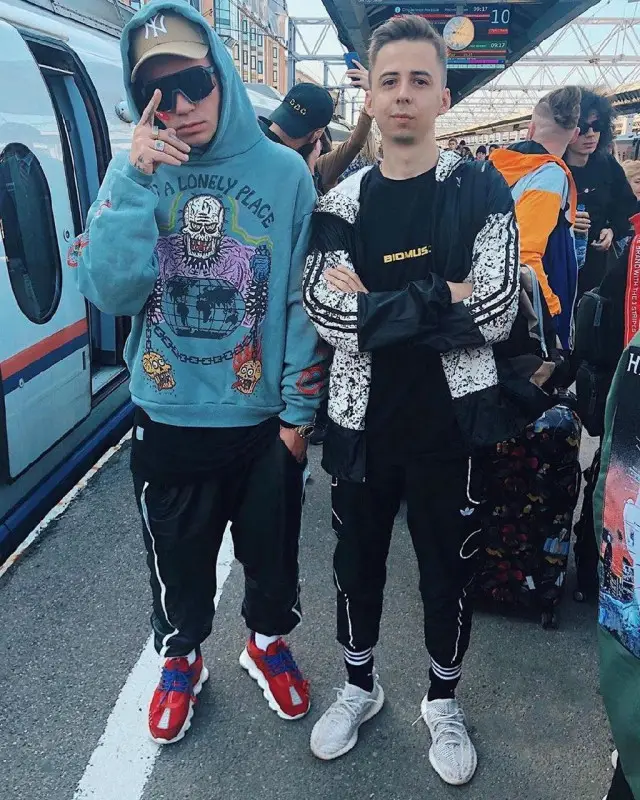 Элджей outfit in XXXTentacion Merch, 100%, and New Era, 2020