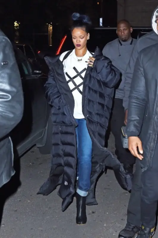 Rihanna outfit in Lucid FC, 2020