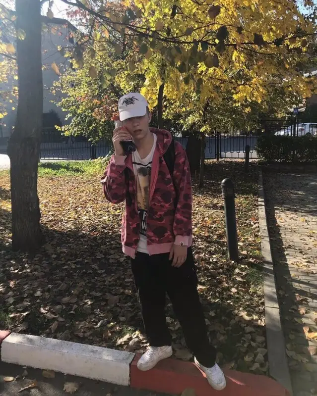 Lil Morty outfit in H&M, Bape, and White Punk, 2019