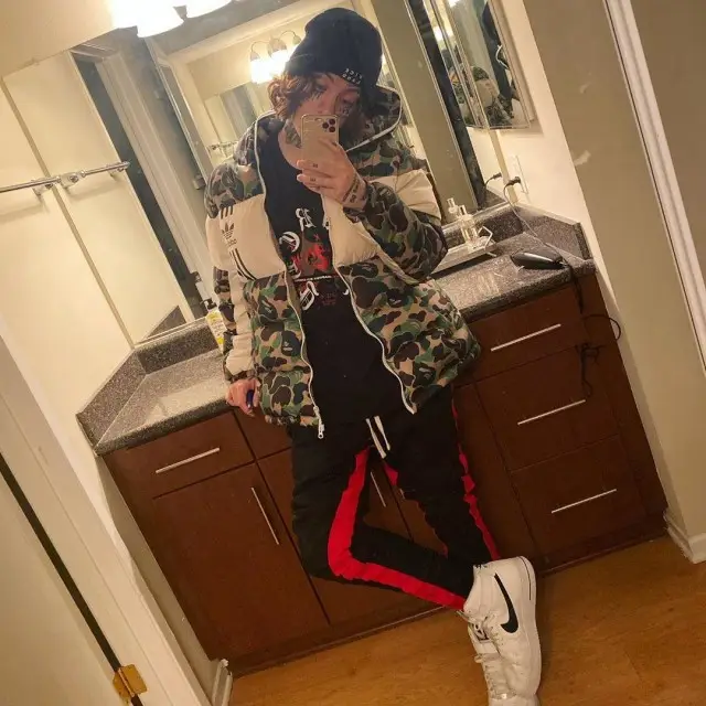 Lil Xan outfit in Bape, Vice, and Adidas, 2020
