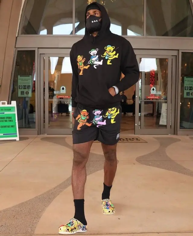 LeBron James outfit in Grateful Dead, Market, and Crocs, 2020