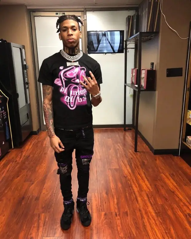 NLE Choppa outfit in Phantom Global, Disastrwrld, and Jordan, 2020