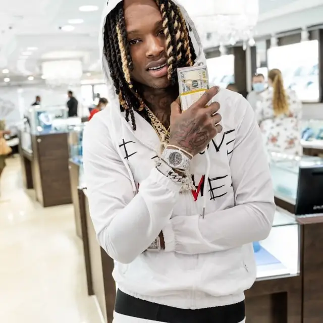 King Von outfit in Ricchezza Forever, 2020