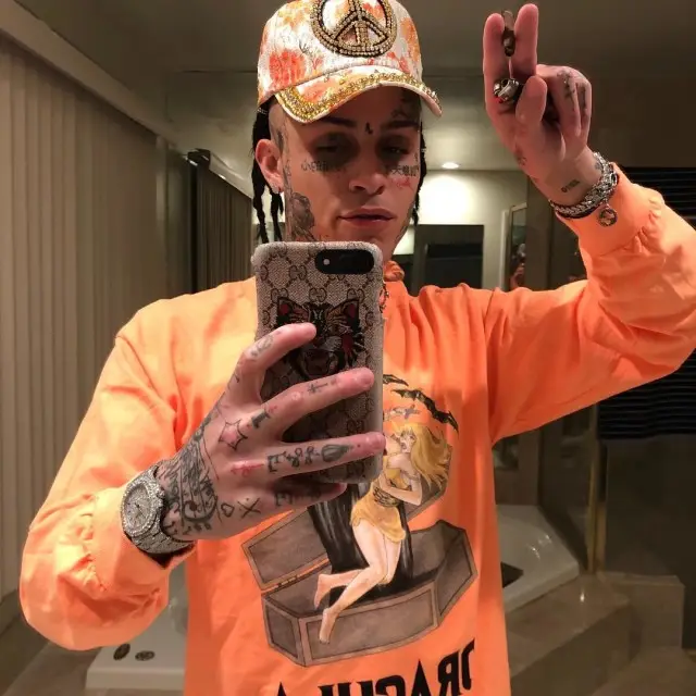 Lil Skies outfit in MBM Gallery, 2020