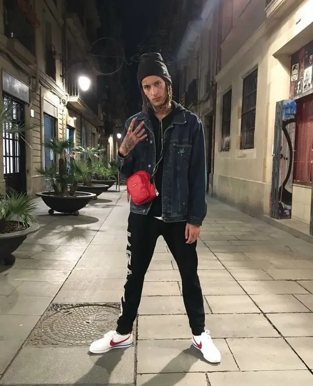 Kizaru outfit in Tommy Hilfiger, Supreme, and Y-3, 2020