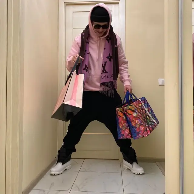 Big Baby Tape outfit in H&M, Gucci, and Louis Vuitton, 2020
