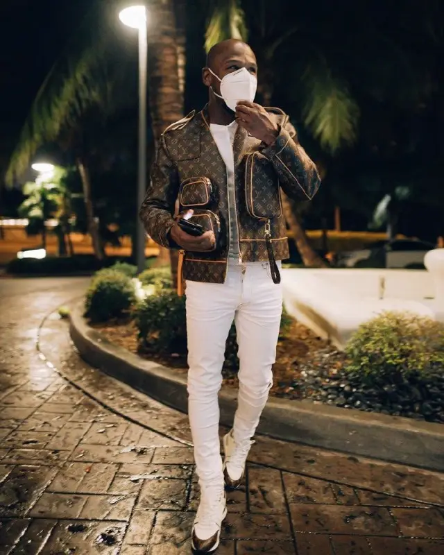 Floyd Mayweather outfit in Louis Vuitton and Amiri, 2020