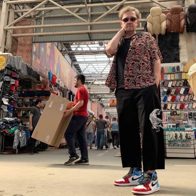 Дядя Вова outfit in Stussy, Vash, and Nike, 2020