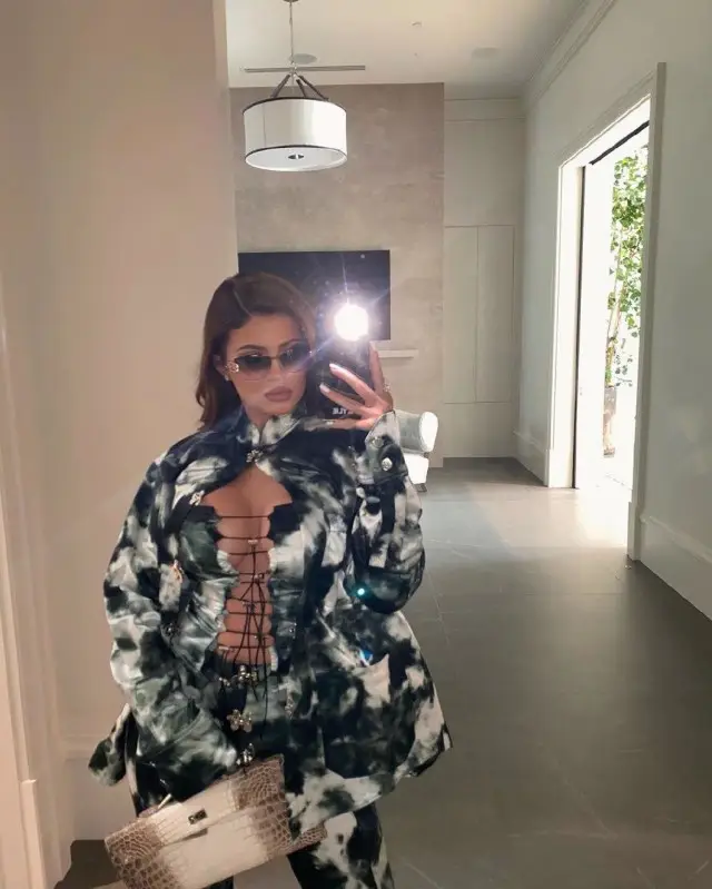 Kylie Jenner outfit in LĒO, Hermes, and Dior, 2020