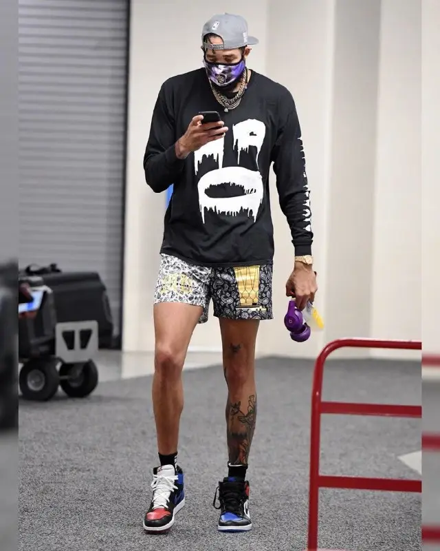 JaVale McGee outfit in Vic Garcia World, Most Hated, and New Era, 2020