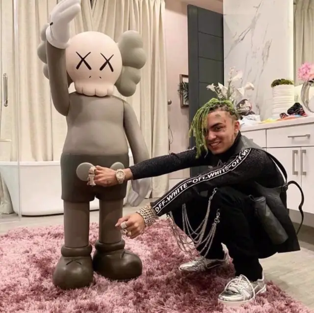 Lil Pump outfit in Off-White, Akings, and Louis Vuitton, 2020