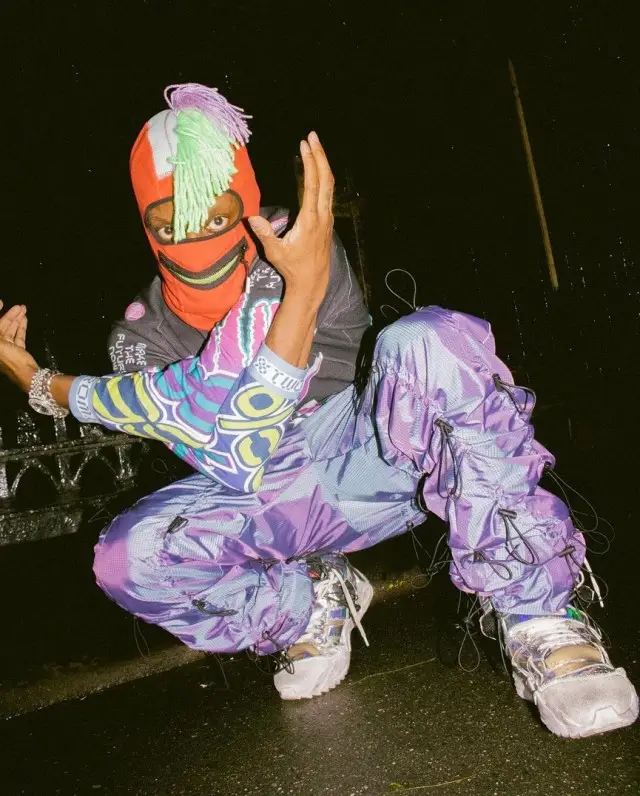 Bloody Osiris outfit in 99%IS and Maison Margiela, 2018