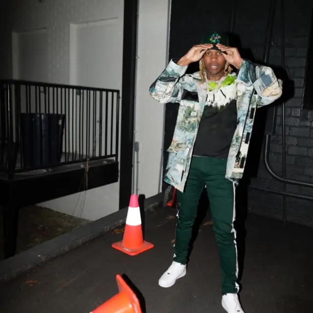 Lil Durk outfit in Off-White, Valentino, and Shmeel, 2020