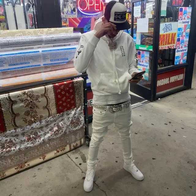 Stunna 4 Vegas outfit in Nike, B.B. Simon, and Chrome Hearts, 2020