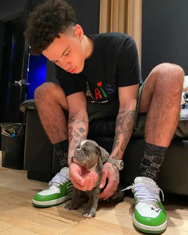 Lil Mosey outfit in Balenciaga, Gucci, and Pitch4ck, 2020