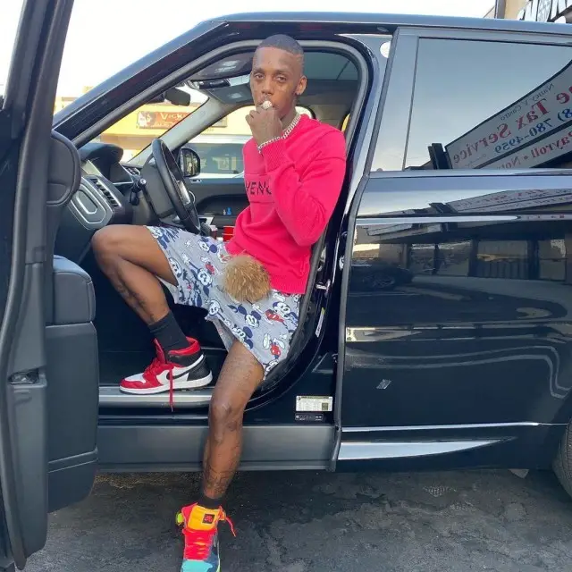 Famous Dex outfit in Givenchy, Nike, and Jordan, 2020