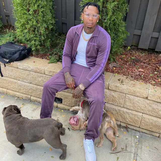 Moneybagg Yo outfit in Palm Angels and Nike, 2020