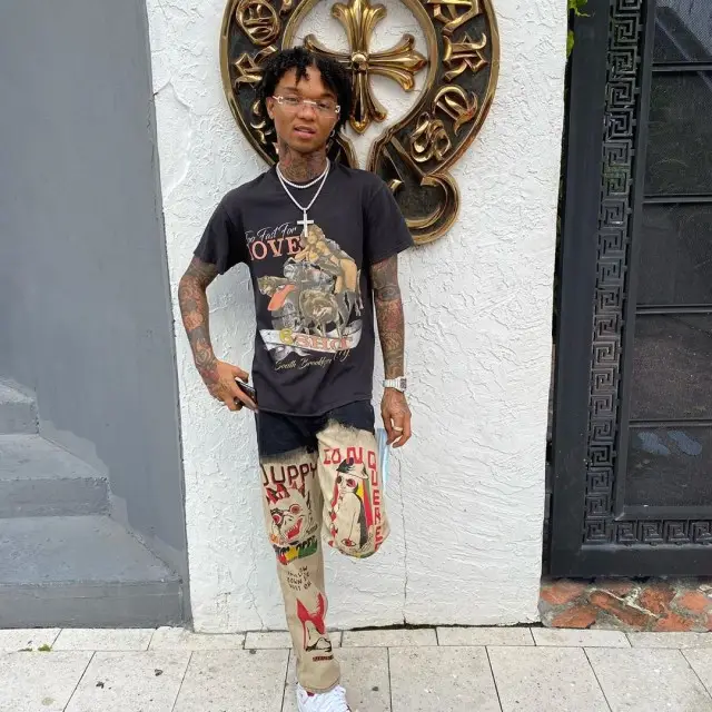 Swae Lee outfit in Six Shot, Chrome Hearts, and Come Tees, 2020