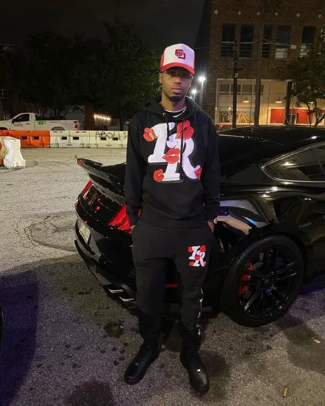 Metro Boomin outfit in Nike, Cartier, and Fani, 2020